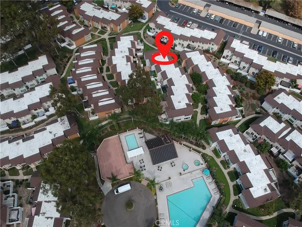 $610,000 | 25885 Trabuco Road, Unit 206, Lake Forest, CA 92630