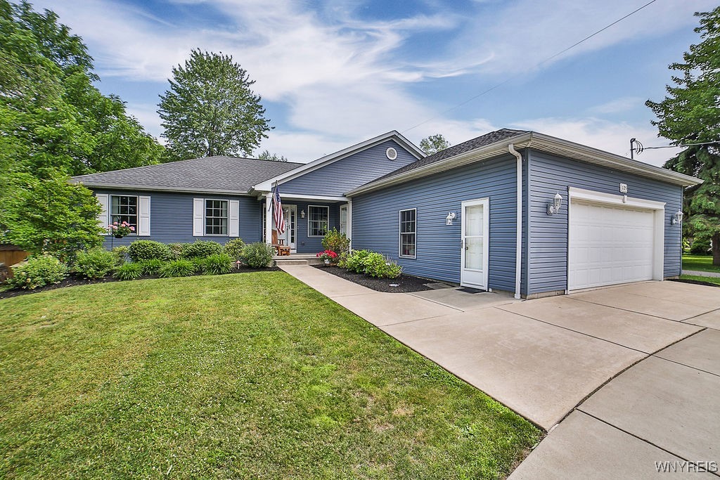 125 Stahl Road Amherst, NY 14068 - Photo 1 of 48