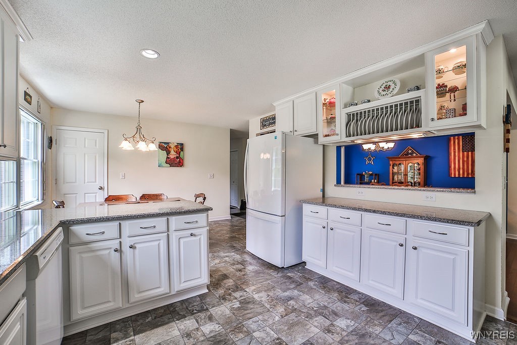 125 Stahl Road Amherst, NY 14068 - Photo 11 of 48