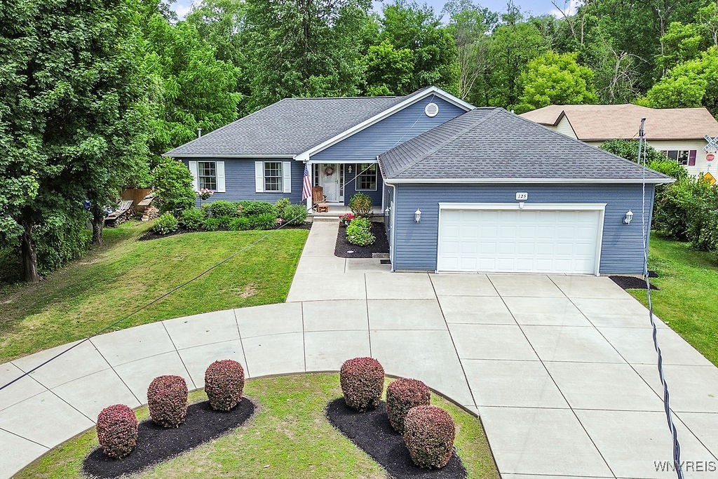 125 Stahl Road Amherst, NY 14068 - Photo 3 of 48