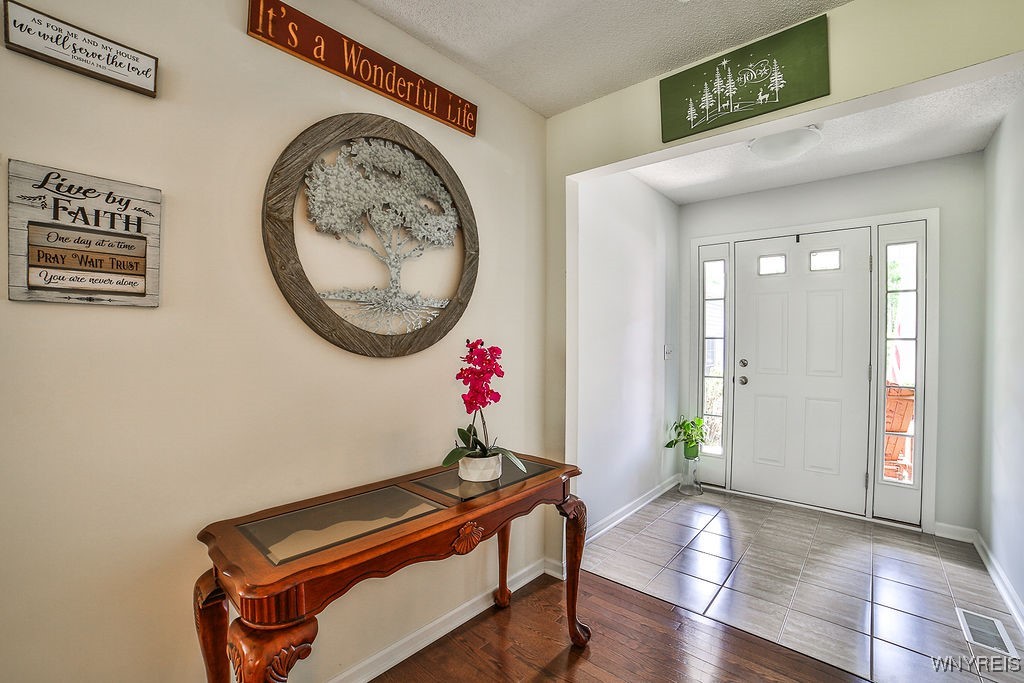 125 Stahl Road Amherst, NY 14068 - Photo 9 of 48