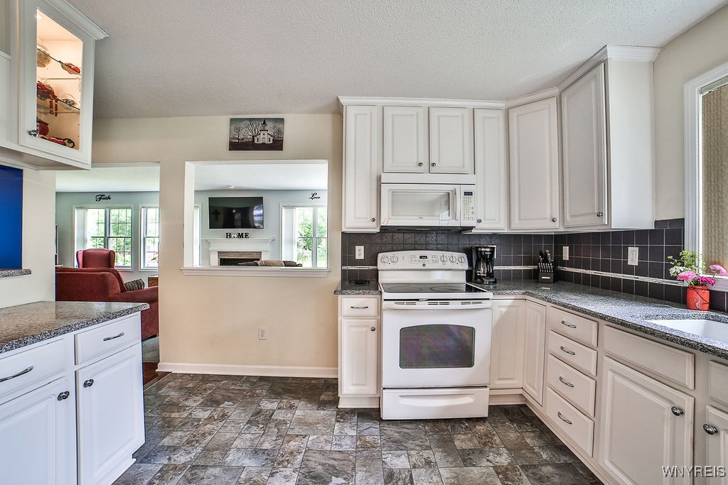 125 Stahl Road Amherst, NY 14068 - Photo 10 of 48