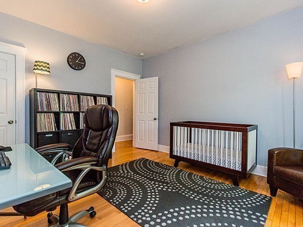19 Hamilton Road, Unit 4 Brookline, MA 02446 - Photo 8 of 12