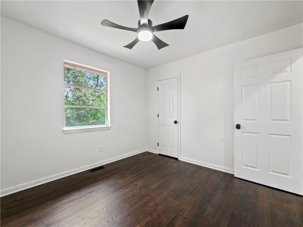 3343 Barry Lane Gainesville, GA 30506 - Photo 16 of 52