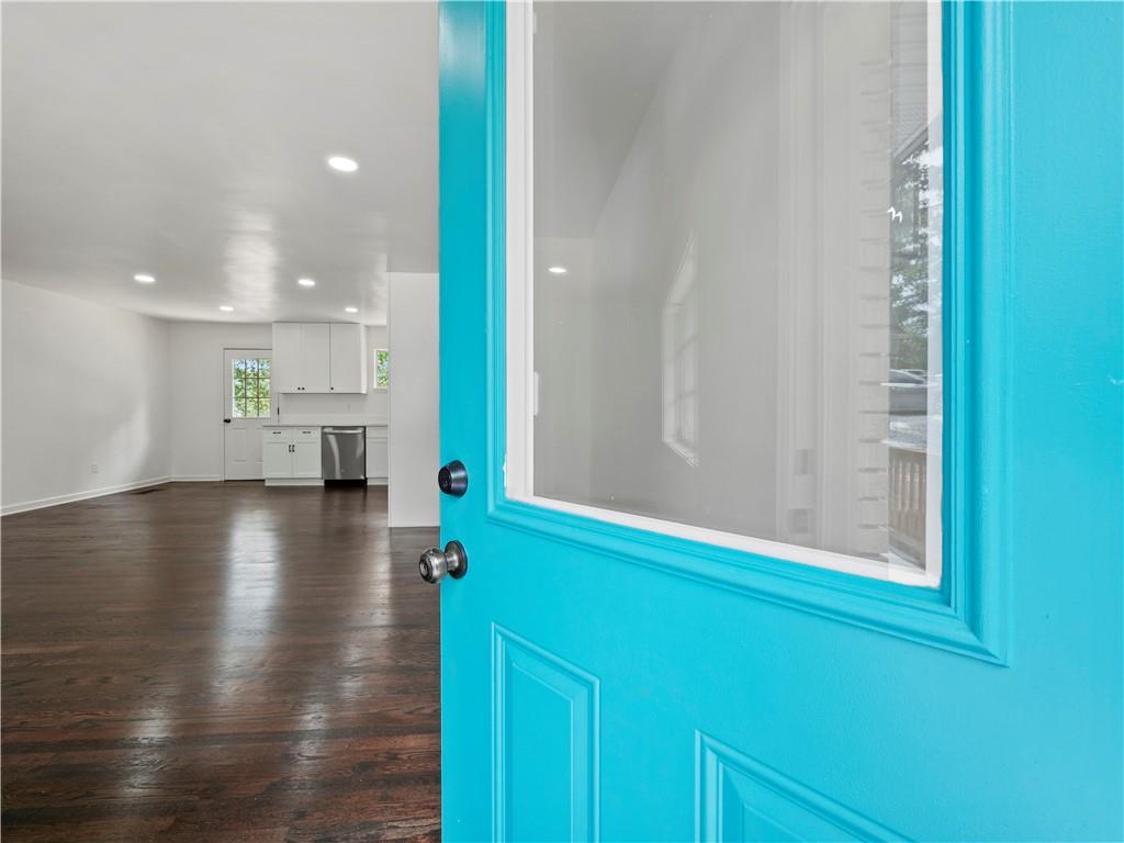 3343 Barry Lane Gainesville, GA 30506 - Photo 4 of 52