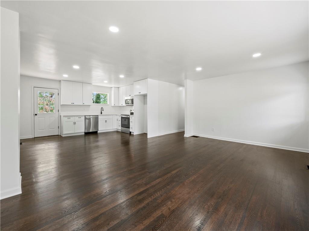 3343 Barry Lane Gainesville, GA 30506 - Photo 6 of 52