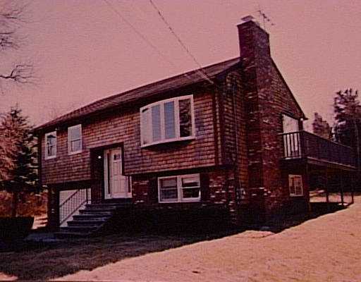 35 Sloop Street Jamestown, RI 02835 - Photo 1 of 1 Exterior Front.