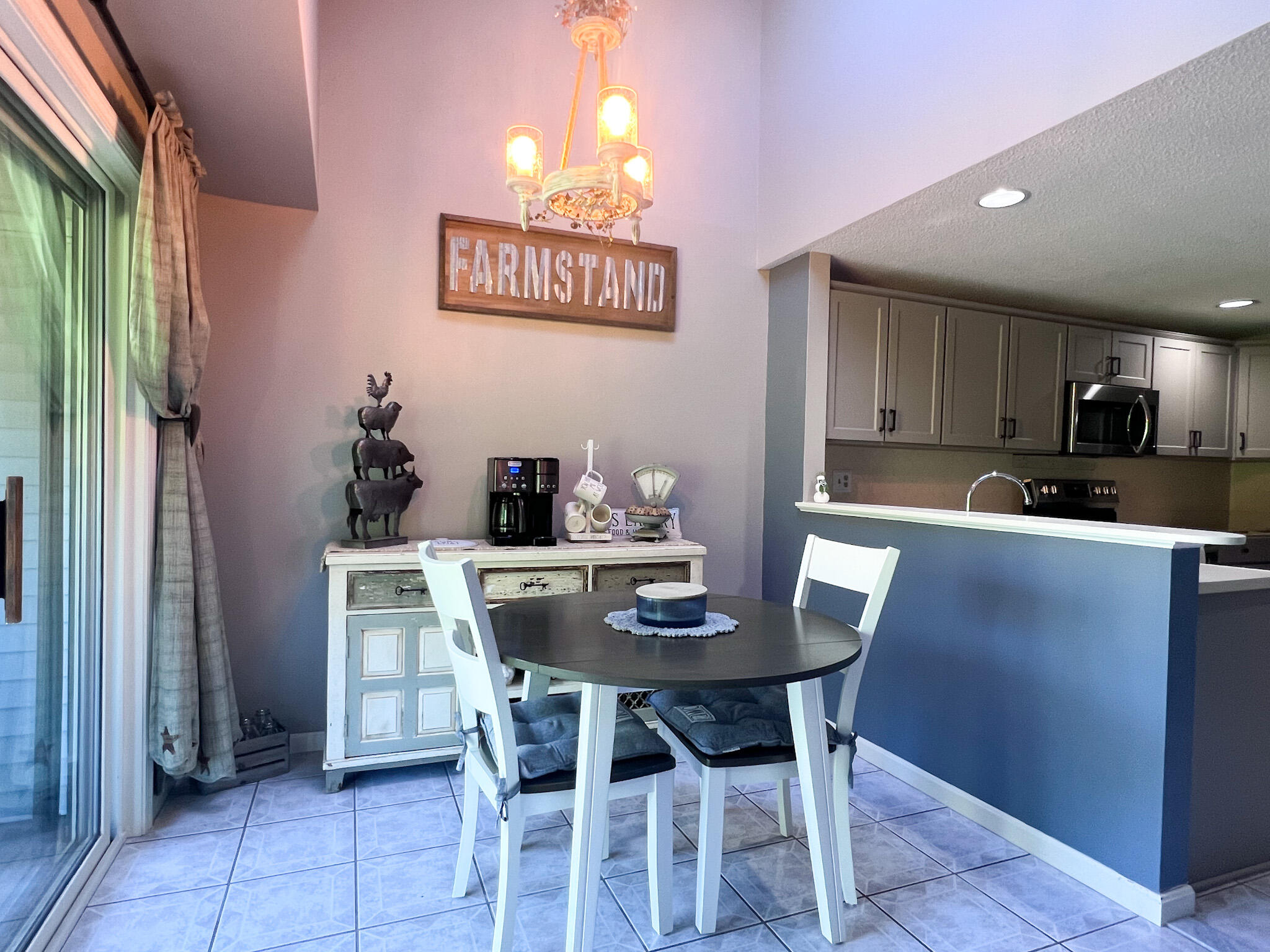 19 Meadowbrook Drive, Unit 4 Gorham, ME 04038 - Photo 12 of 42 IMG_4309