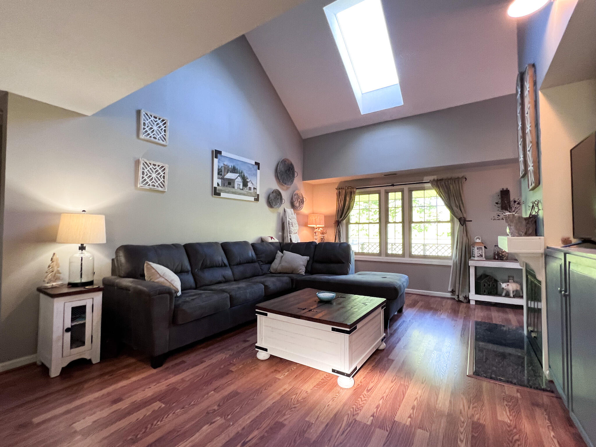 19 Meadowbrook Drive, Unit 4 Gorham, ME 04038 - Photo 4 of 42 IMG_4206