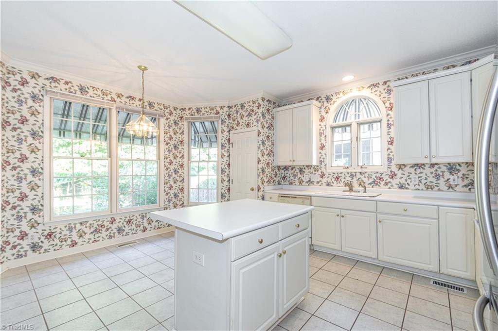 6310 High View Road Greensboro, NC 27410 - Photo 6 of 18 Gallery Image 6