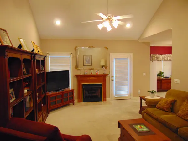 $354,900 | 17 Eastridge Road, Fayetteville, TN 37334