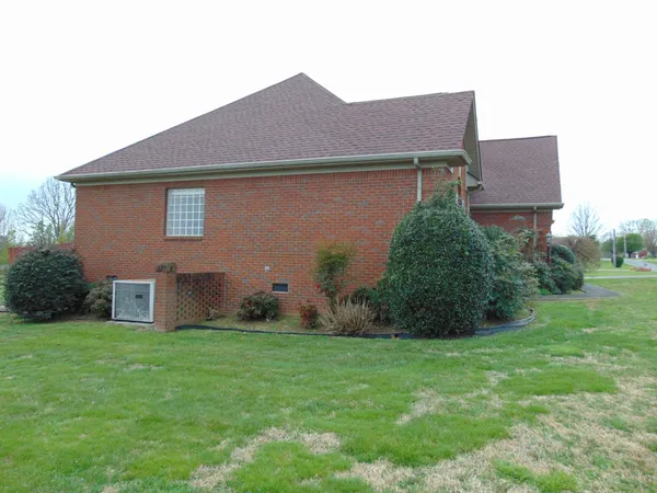 $354,900 | 17 Eastridge Road, Fayetteville, TN 37334