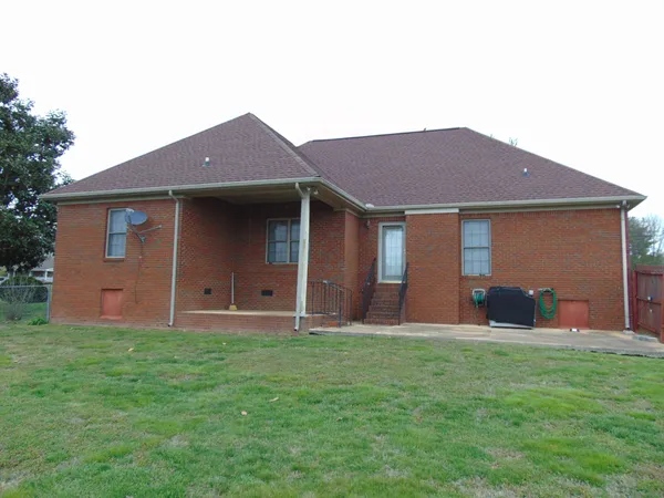 $354,900 | 17 Eastridge Road, Fayetteville, TN 37334