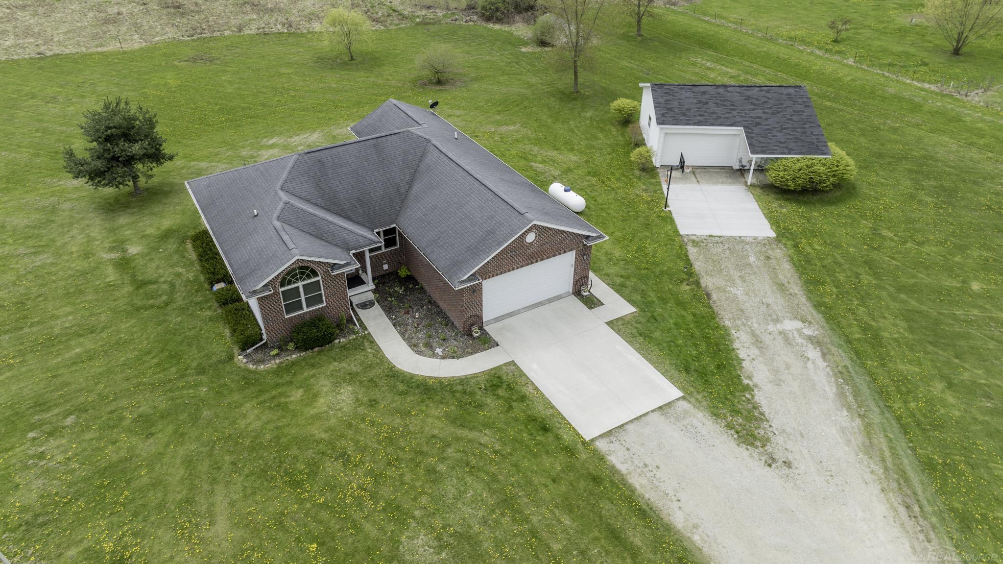8681 Rynn Road Avoca, MI 48006 - Photo 3 of 56