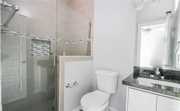 $950 | 3907 Valeria Street, Unit 1, Edinburg, TX 78541