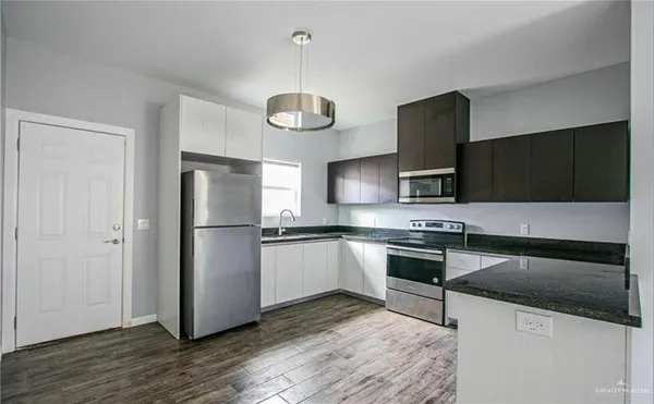 $950 | 3907 Valeria Street, Unit 1, Edinburg, TX 78541