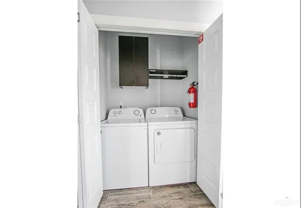 $950 | 3907 Valeria Street, Unit 1, Edinburg, TX 78541