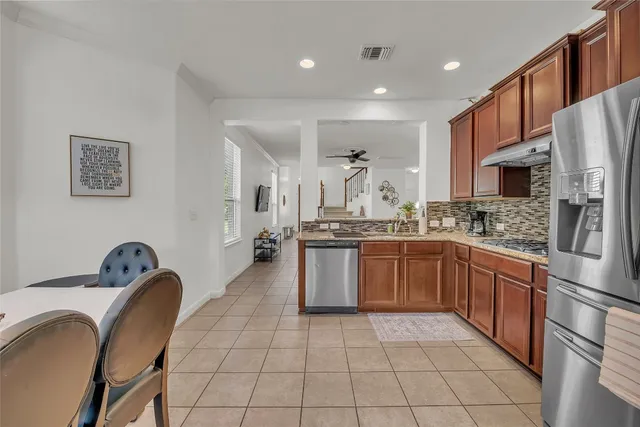 $2,950 | 520 South Meadowlark Street, Unit B, Lakeway, TX 78734