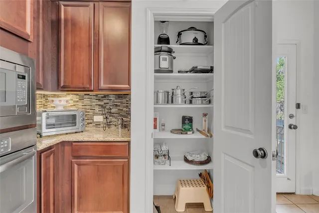 $2,950 | 520 South Meadowlark Street, Unit B, Lakeway, TX 78734