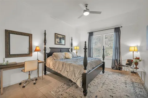 $2,950 | 520 South Meadowlark Street, Unit B, Lakeway, TX 78734