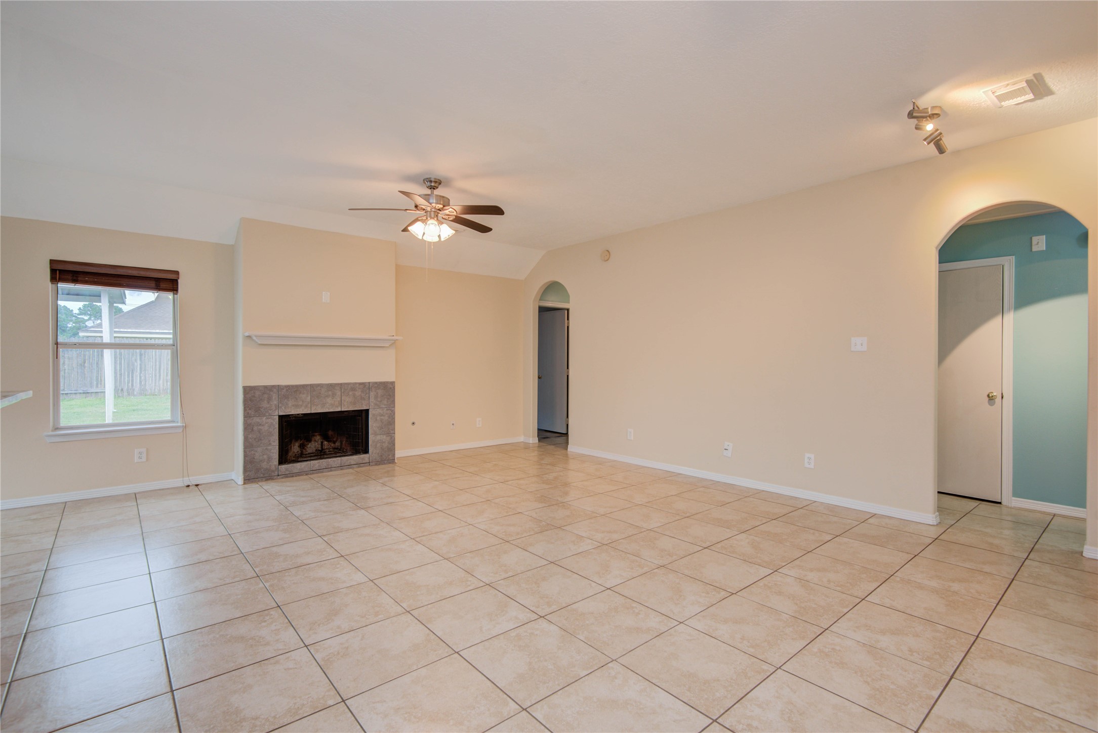 3330 Peachstone Place Spring, TX 77389 - Photo 4 of 21