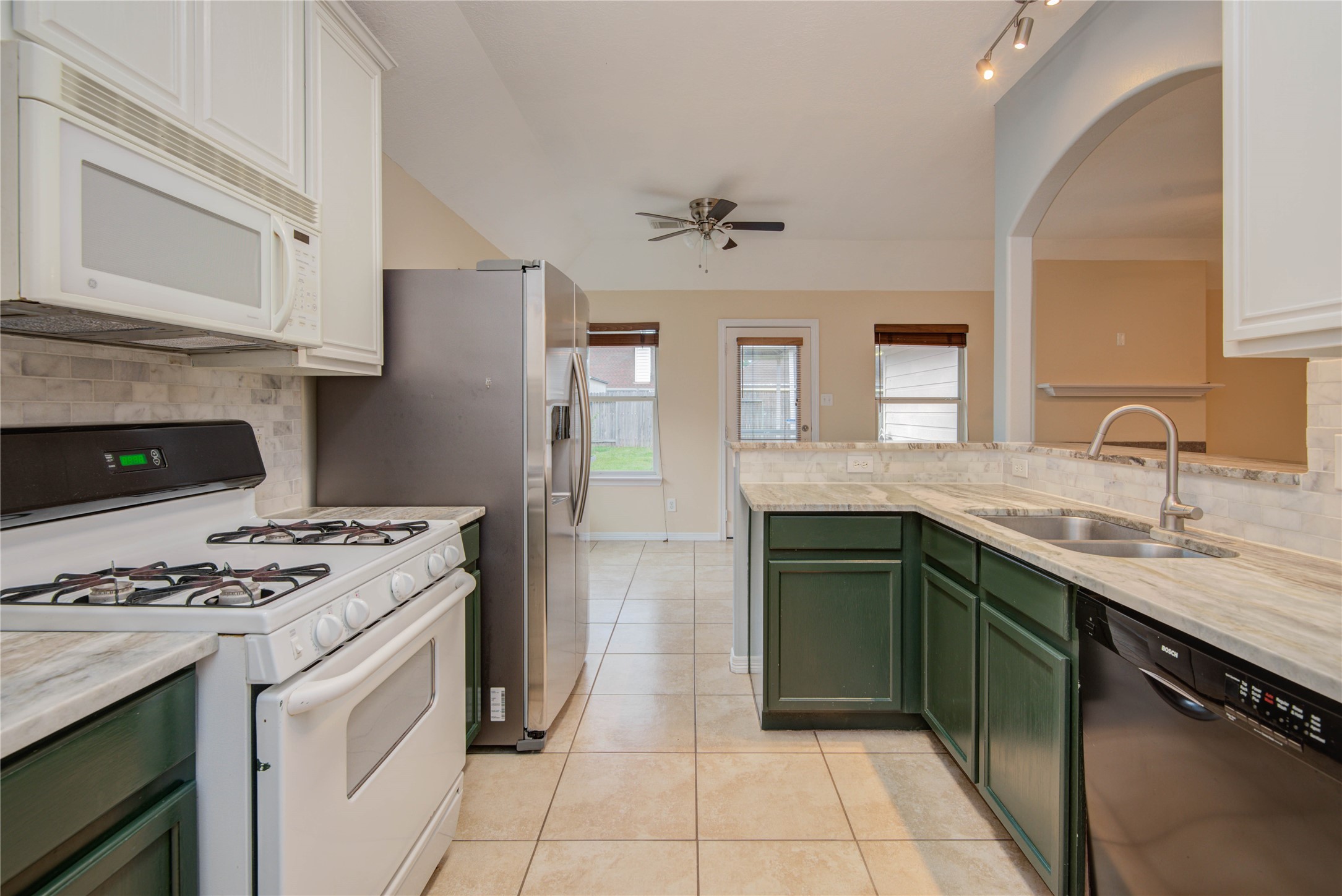 3330 Peachstone Place Spring, TX 77389 - Photo 9 of 21