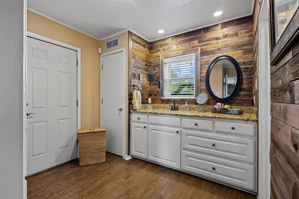 $274,900 | 513 West Mc Lain Drive, Sherman, TX 75092