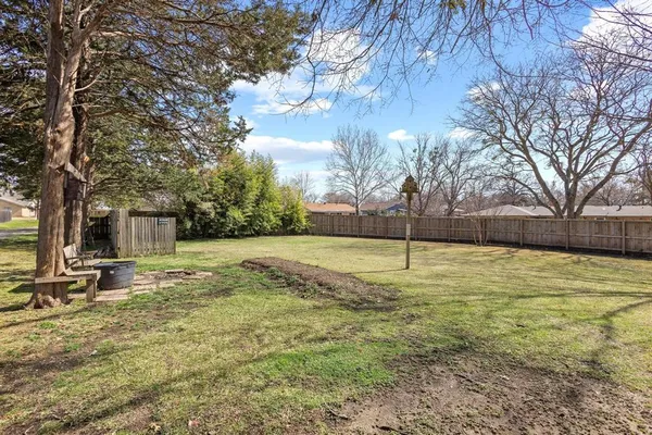 $274,900 | 513 West Mc Lain Drive, Sherman, TX 75092