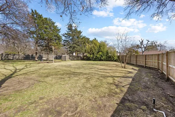 $274,900 | 513 West Mc Lain Drive, Sherman, TX 75092