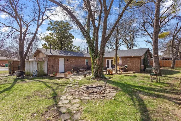 $274,900 | 513 West Mc Lain Drive, Sherman, TX 75092