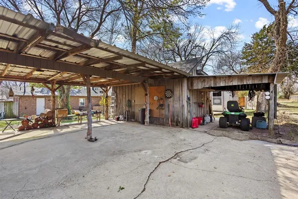 $274,900 | 513 West Mc Lain Drive, Sherman, TX 75092