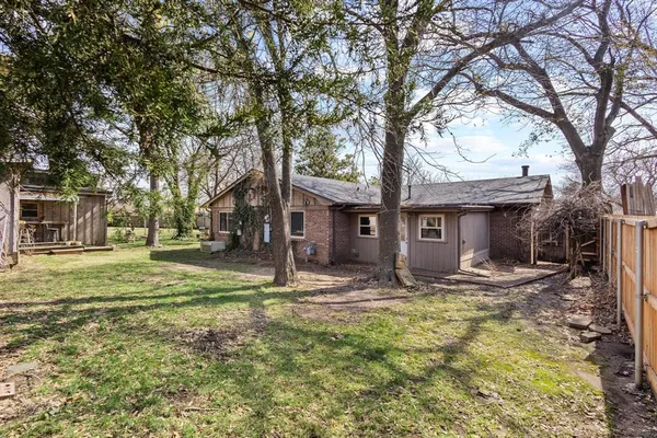 $274,900 | 513 West Mc Lain Drive, Sherman, TX 75092