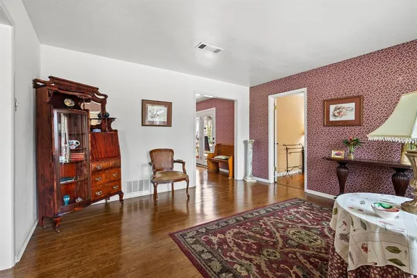 $274,900 | 513 West Mc Lain Drive, Sherman, TX 75092