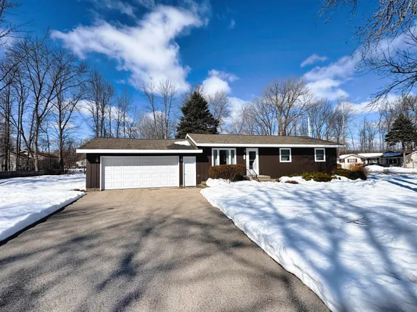 $169,900 | 4511 6th Street, Menominee, MI 49858