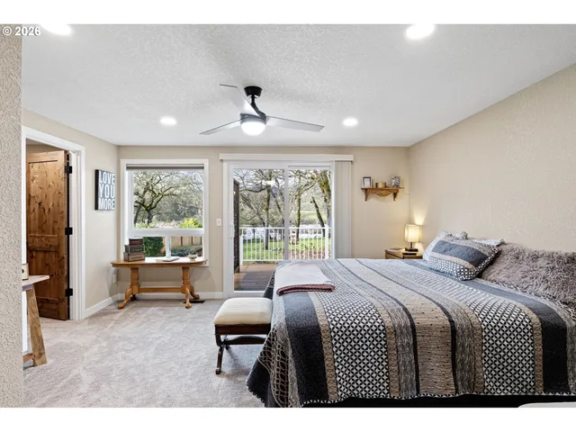 $775,000 | 692 Echo Drive, Roseburg, OR 97470