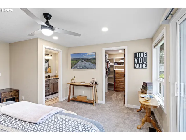 $775,000 | 692 Echo Drive, Roseburg, OR 97470