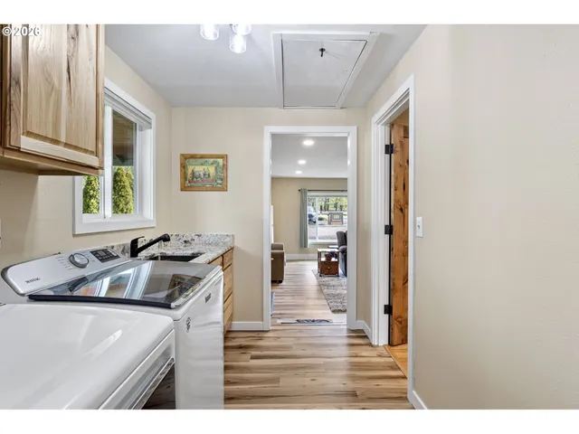 $775,000 | 692 Echo Drive, Roseburg, OR 97470