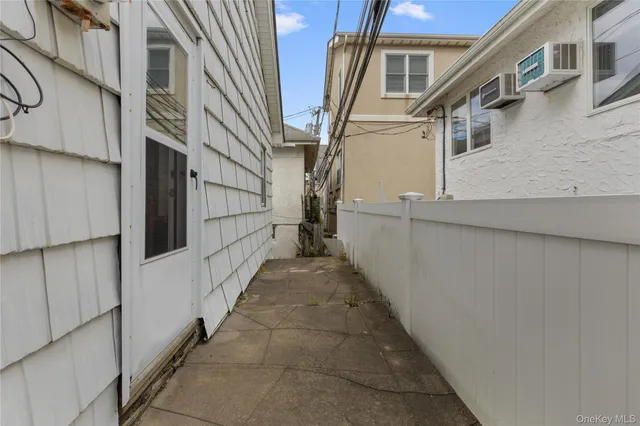 a view of a pathway along a building