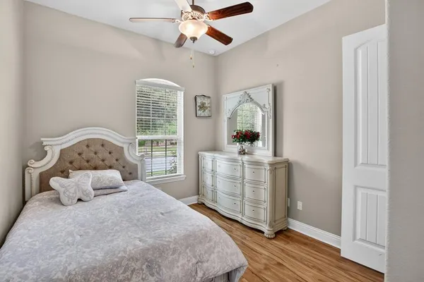 $529,000 | 510 Garden Avenue, Euless, TX 76039