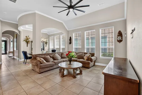 $529,000 | 510 Garden Avenue, Euless, TX 76039