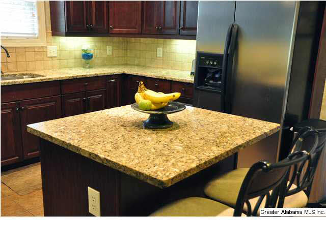 443 Heathersage Road Alabaster, AL 35114 - Photo 5 of 31