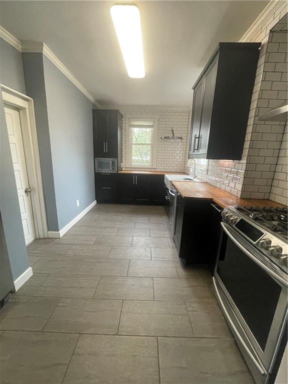 455 Ohio Avenue Rochester, PA 15074 - Photo 2 of 21