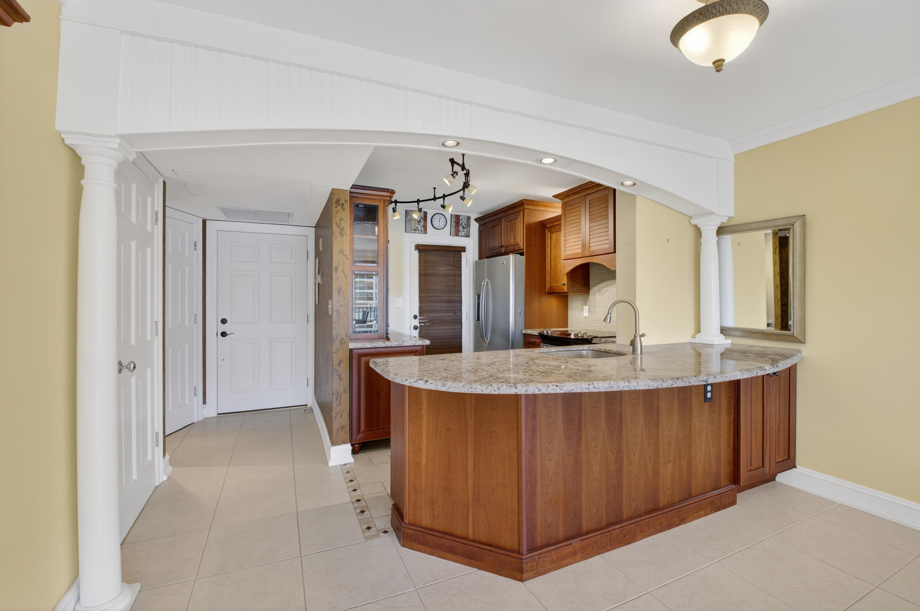 2871 North Ocean Boulevard, Unit V247 Boca Raton, FL 33431 - Photo 11 of 77 DSC_9342