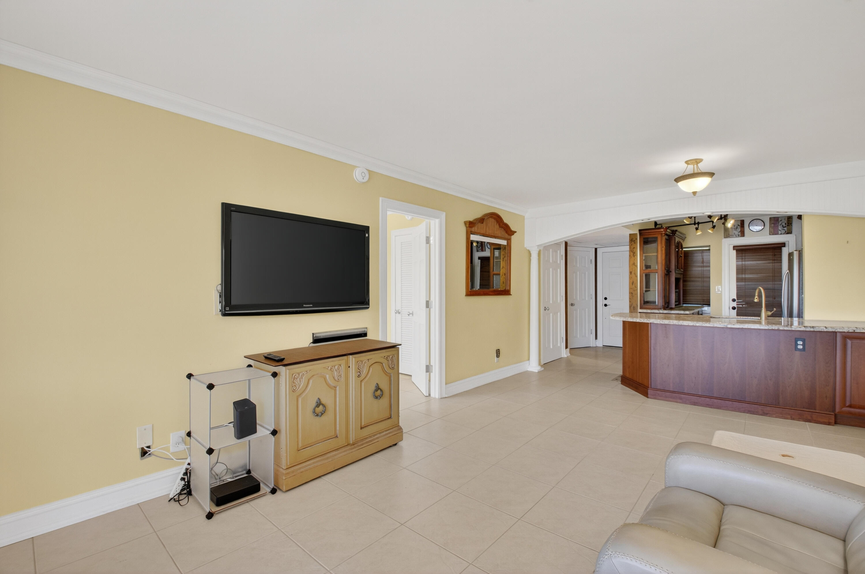 2871 North Ocean Boulevard, Unit V247 Boca Raton, FL 33431 - Photo 9 of 77 DSC_9328
