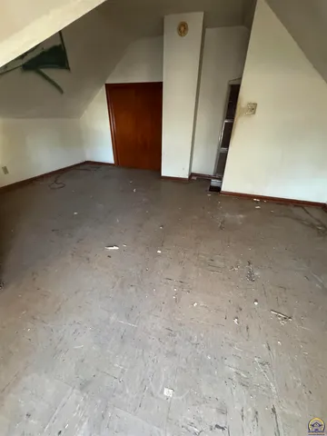 $39,500 | 509 Northeast Scotland Avenue, Topeka, KS 66616