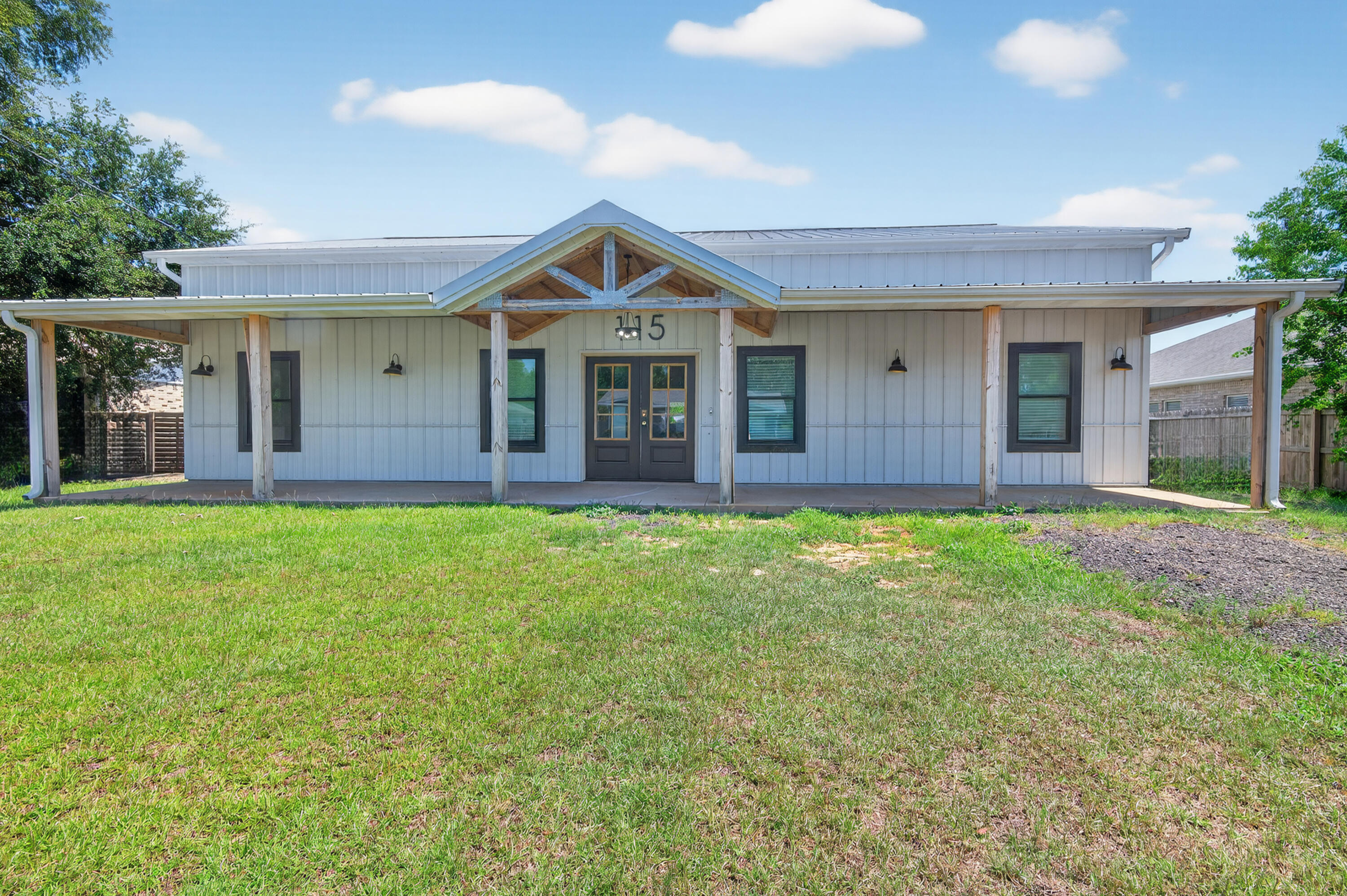 115 Ridgewood Avenue Mary Esther, FL 32569 - Photo 1 of 54 front