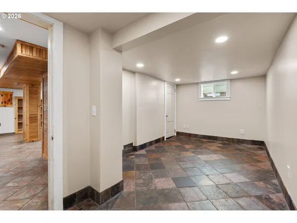 $525,000 | 7024 North Albina Avenue, Portland, OR 97217