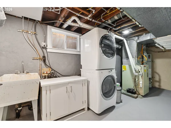 $525,000 | 7024 North Albina Avenue, Portland, OR 97217