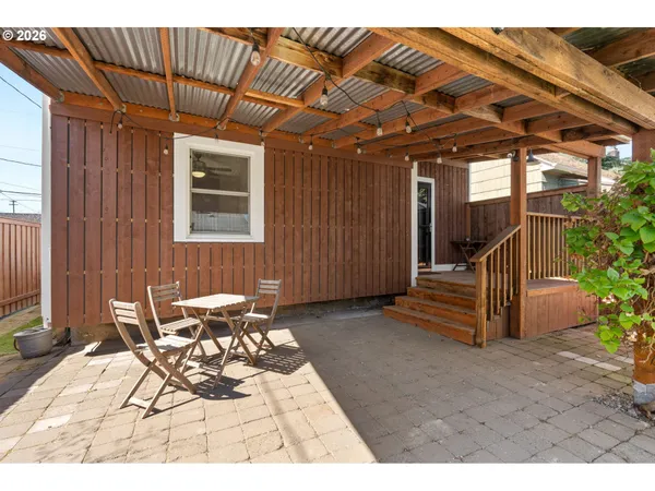 $525,000 | 7024 North Albina Avenue, Portland, OR 97217