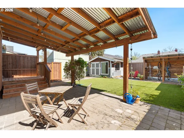 $525,000 | 7024 North Albina Avenue, Portland, OR 97217